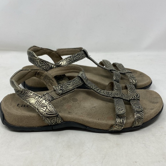 Taos Trophy Floral Embossed Pewter Leather Sandals - Picture 4 of 10